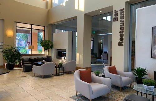 Spacious 4 BR Townhouse with 2 King Size Master Bedrooms, 3 miles to Disney, Free WiFi and Free Parking - Foto 19