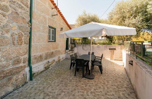 Casa Rústica T2 com Salamandra e Cozinha - Seia - Serra da Estrela - Casa do Loureiro II - Foto 14