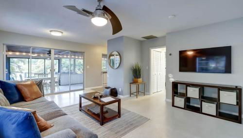 Waterfront Apartment Private Patio Pool - Foto 2