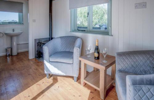 Willow - 1 Bedroom Shepherds Hut - Amroth - Foto 33