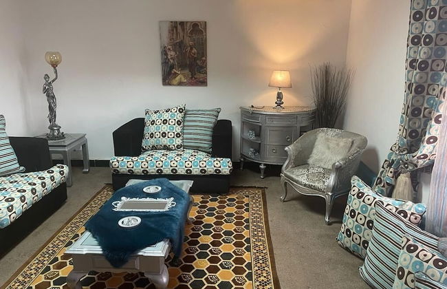 One Bedroom Apartment City Views Local to Airport - Foto 6