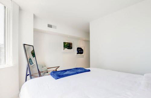 Capitol Convenience 2BR Luxury Minutes from DC - Foto 30