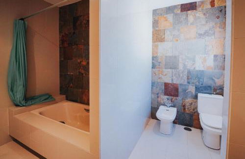 Villa con piscina a pie de playa - Foto 42