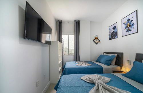 Encantador Apartamento 100m da Praia com vista mar - Foto 7