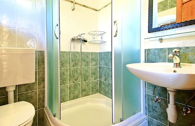 Authentic Villa in Tinjan With Private Pool - Foto 13