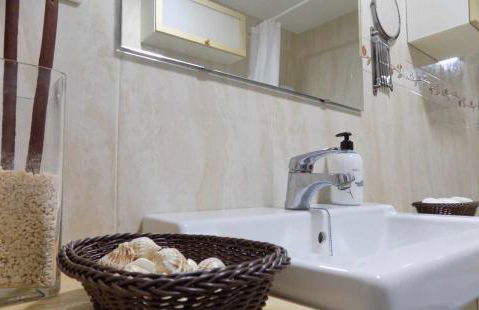 La Farola Centro de Málaga con Parking 445 Max - Photo 13