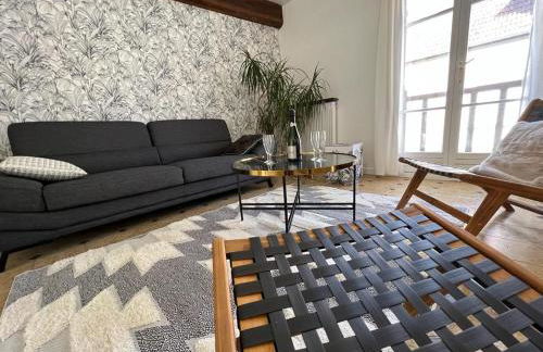 SPACIEUSE MAISON DE VILLE avec garage privé fermé - Foto 3