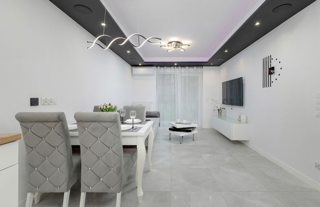 Apartment & Garden by Renters Prestige - Photo 17