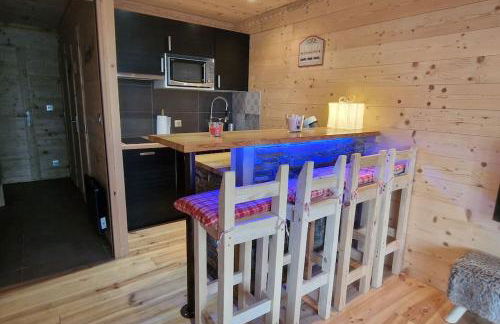 Charmant T2 rénové- Praloup 1600-parking privé, proche station - Foto 6