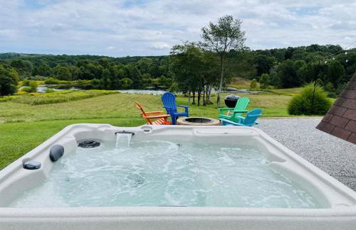 Scenic 2BR A-Frame w Hot Tub & Views - Foto 49