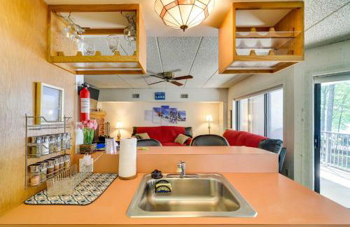 1 Mi to Big Boulder Lakefront Unit with Pool Access - Foto 12