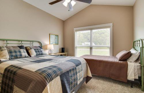 Flippin Home with Deck and Grill Steps to White River - Foto 24