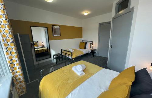 Westm-3 Bdrm 3 bathrooms 1 EnSuite Fab for contractors Free Parking and Wi-Fi - Foto 1