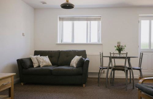 Coach House - Photo 17