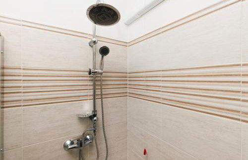 Modern Retreat with AC & Fast Wi-Fi - Photo 17