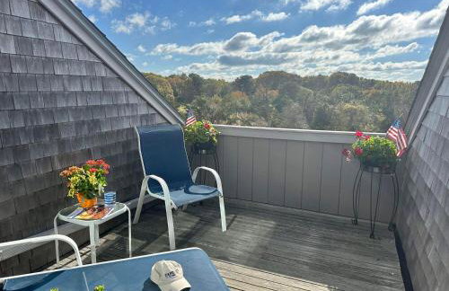 Spacious Oceanfront 3BR Condo with Private Beach in Ideal Hyannis Location - Photo 20