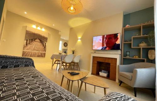 Superbe T3 climatisé - centre historique - vue port de plaisance - balcon - WIFI - 5e avec ascenseur - Foto 4