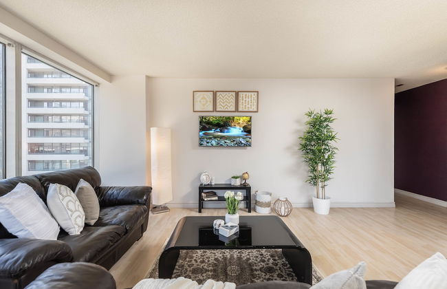 Corner Suite - Yonge & Bloor - Foto 21