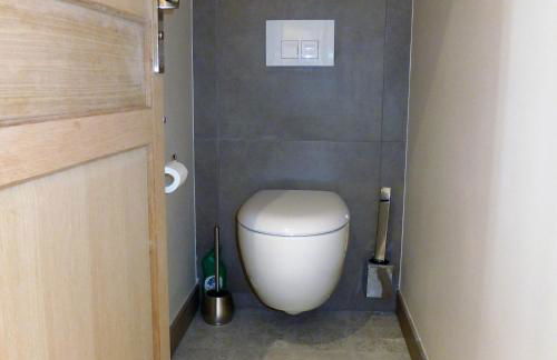 Poles Apart - Foto 18