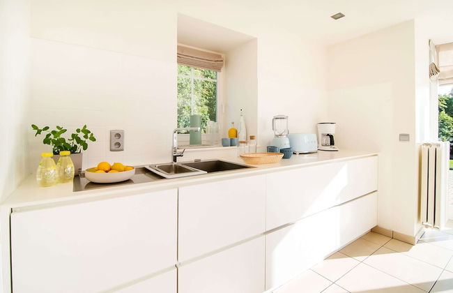 Luxurious Villa With Pool and Sauna, and Very Suitable for Culinary Workshops - Photo 12