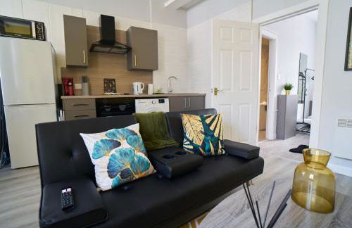 1 BDR Apt By Caledonia Luxe Stays Short Lets & Serviced Accommodation Lanark - Photo 11