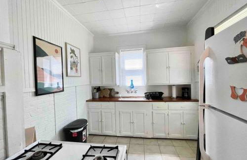 Historic & Chic Beaumont Getaway - Photo 15