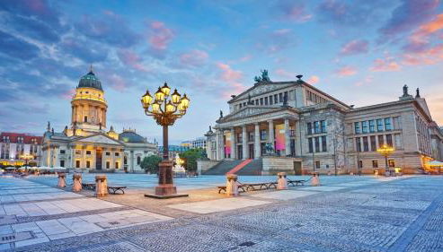 Amazing apartment in the heart of Berlin next to Check Point Charlie, 1 to 4 Guests - Photo 2