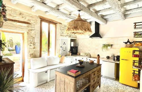 La Maison du Trident en Camargue Piscine et Jacuzzi - Foto 16