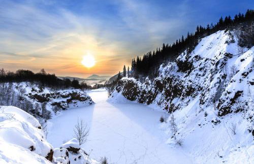 Sovanova Domki w Górach Sowich z Tarasem i Widokiem - Foto 51