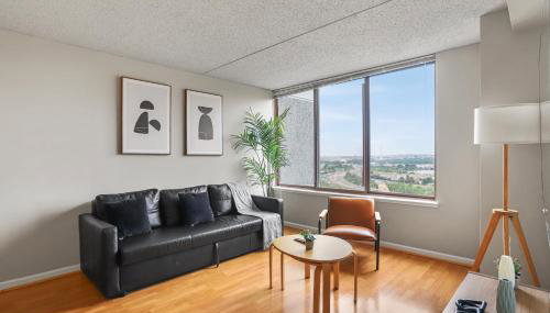 Relaxing Arlington Apt - Pool - near Pentagon City - Photo 2
