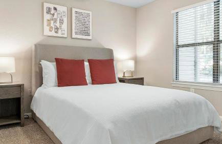 Landing Stylish 2BD Gym Clubhouse - Photo 55