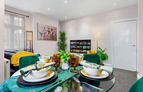 Immaculate 2BR London Flat with King Bed-Parking Available-Sleeps 6-20 Percent OFF Off Long Stays! Perfect for Families, Contractors & Couples! - Foto 18