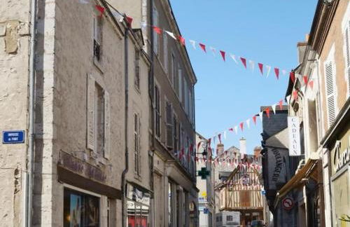 Appartement charmant, 3 chambres, centre de Meung-sur-Loire, près de la Loire et du château - FR-1-590-246 - Photo 2