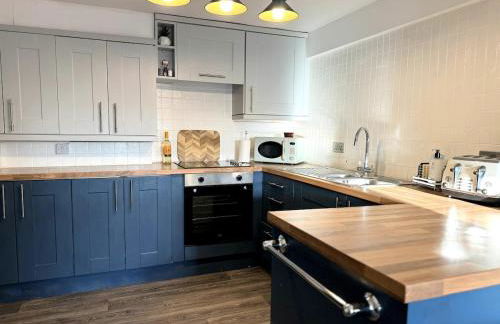 Peak District Getaway Retreat! The most Stunning Garden Views - Firepit - Brand newly refurbished - Perfect for friends & family getaways - Photo 5