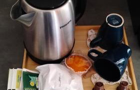 Domus Cassinis Metro and trains at your doorstep - Foto 3