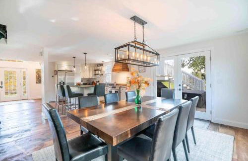 The Villa - Industrial Farmhouse with Hot Tub - Photo 20