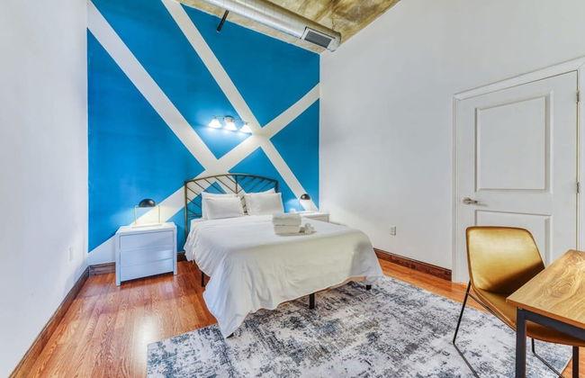 Sosuite 2BR Apt w W/d, Gym, On-site Restaurant - Photo 36