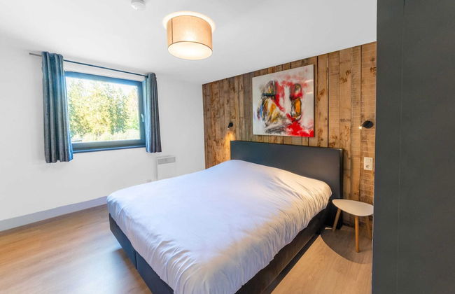 Lush Chalet Near Lake of Butgenbach - Photo 5