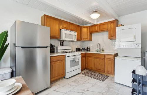 UC Proximity - Cozy City Stay - Free Parking Spot - Photo 18