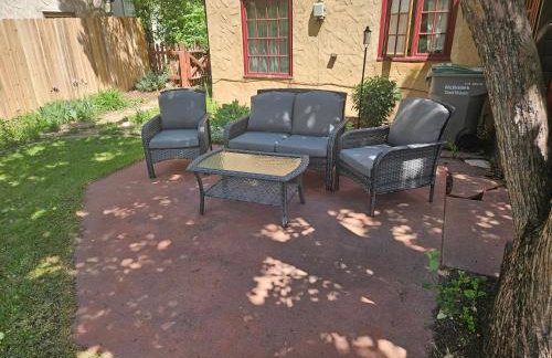 The Hollo House - Foto 21