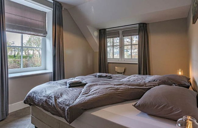 Charming Holiday Home in Nijverdal with Hot Tub - Foto 10