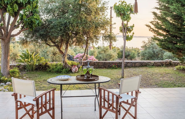 Lavender Garden Retreat - Secluded Seaside Getaway - Foto 53