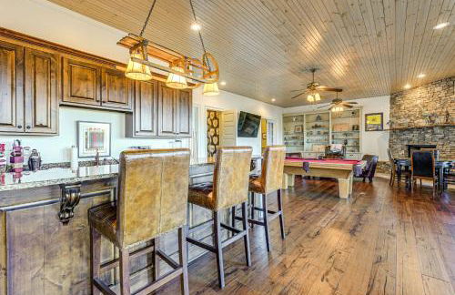 Hot Tub and Water Views Lake Glenville Home! - Foto 32