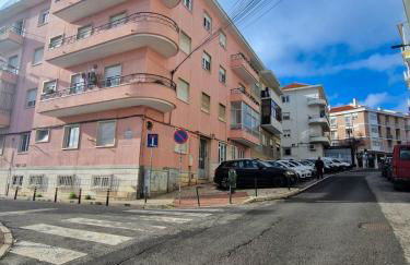 Riverfront 2 Bedrooms with Balcony - Foto 16