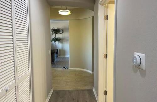 Spacious 2 Bed, 2-Bath Apartment in Monterey Park - Foto 23