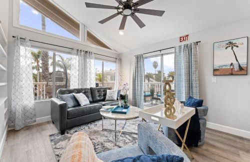 Searenity Suite- Peekaboo Ocean view 1 min walk to Beach - Photo 2