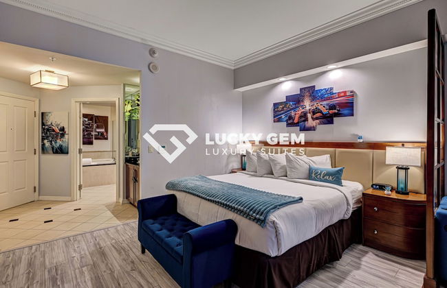 Lucky Gem Penthouse Suites at MGM Signature - Photo 29