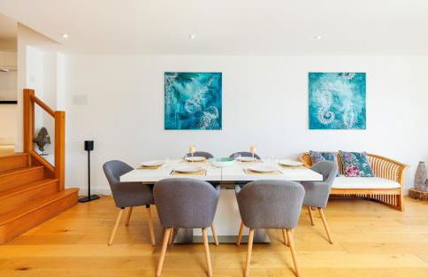 Creek View - A Tranquil Waterside Retreat with a Touch of Luxury and Pontoon - Photo 10