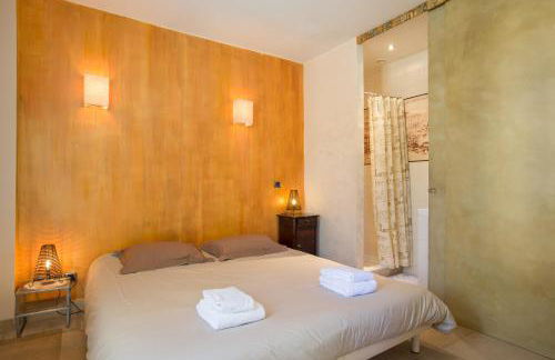 La Maison de Maître, la plus grande des 3 maisons du Clos d'Isand'Or - Foto 17