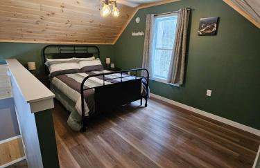 Adirondack Private Cabin New Construction - Foto 24